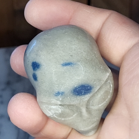 Alien Head Stone Sculpture - Picture 6 of 14